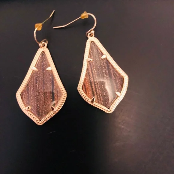 Alexa teardrop rose gold earrings